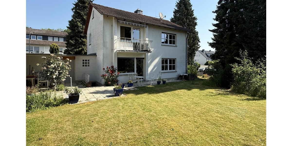 Hofheim: Individuelles Familiendomizil in Bestlage am Rosenberg - Einfamilienhaus Hofheim am Taunus | Angebot:26979723