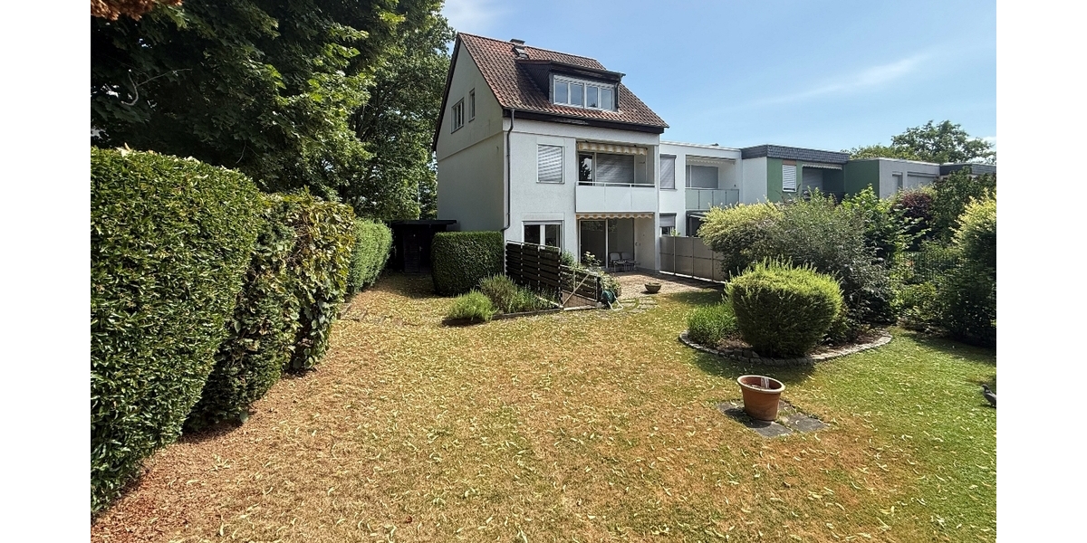 Schwalbach: Reihenendhaus mit viel Platz und großem Garten für Ihre Familie - Reihenendhaus Schwalbach | Angebot:23570297